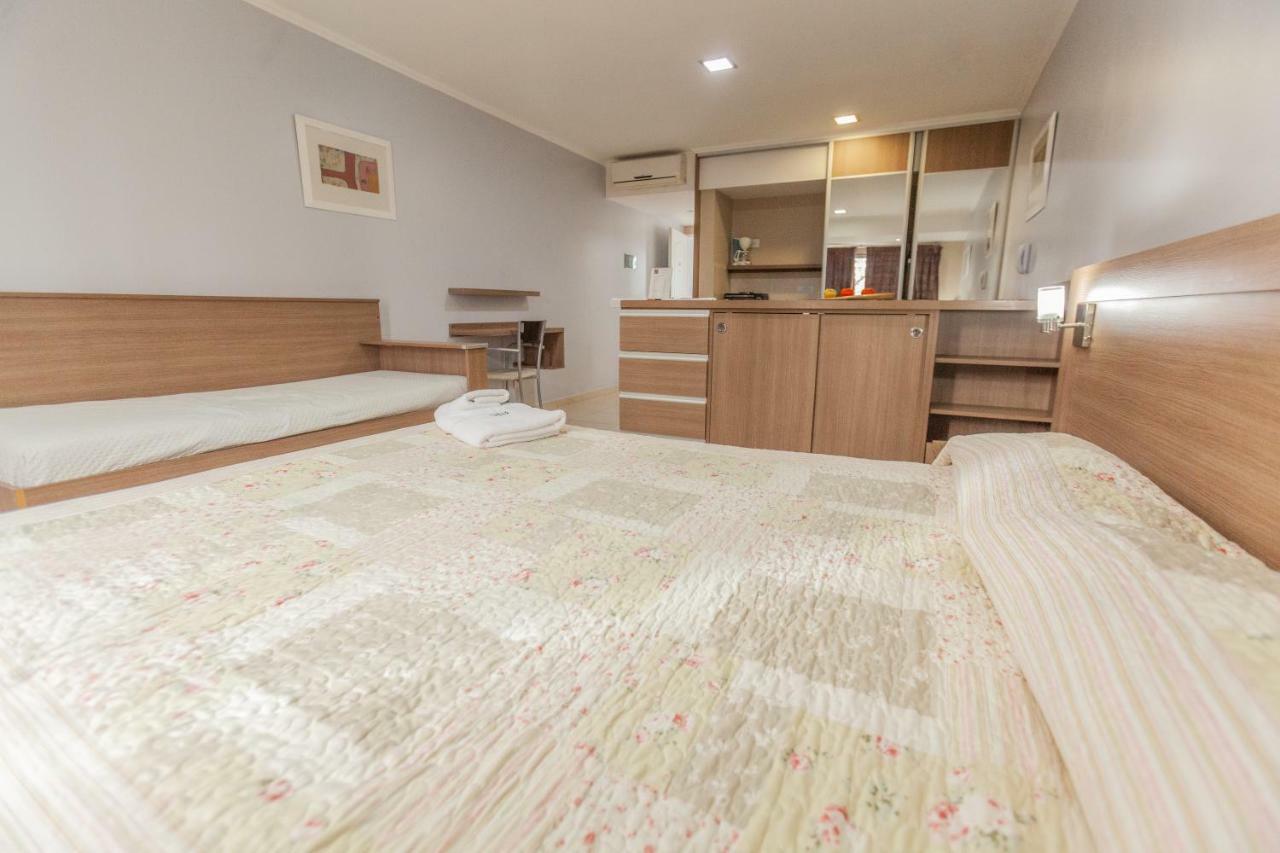 Apart Hotel Rivadavia 815 เนวเก็น ภายนอก รูปภาพ