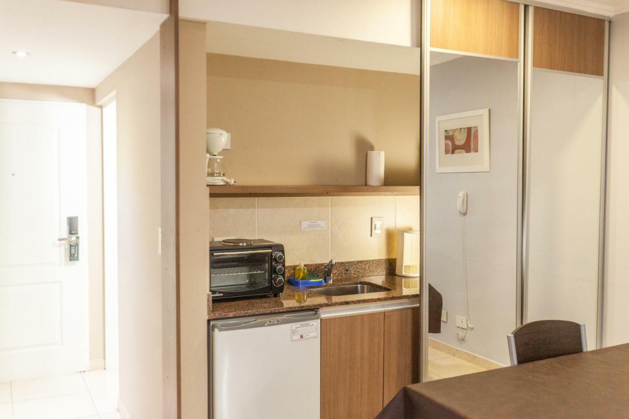 Apart Hotel Rivadavia 815 เนวเก็น ภายนอก รูปภาพ