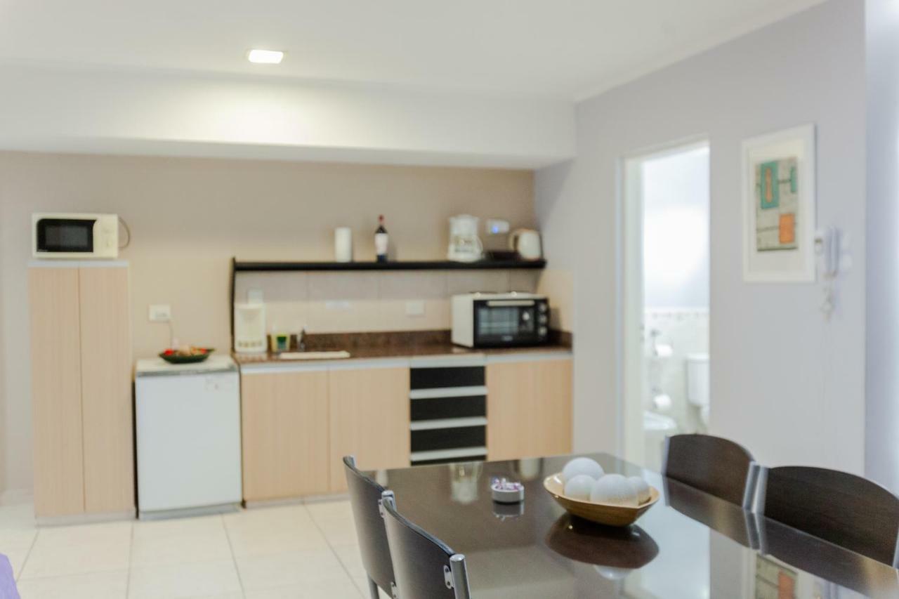 Apart Hotel Rivadavia 815 เนวเก็น ภายนอก รูปภาพ