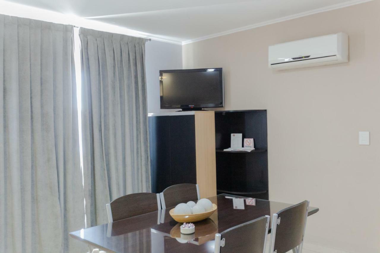 Apart Hotel Rivadavia 815 เนวเก็น ภายนอก รูปภาพ